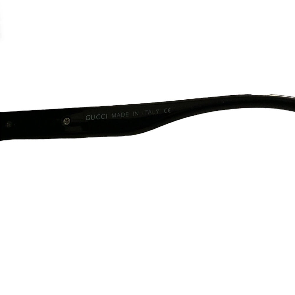 Stylish Black Gucci Sunglasses - Picture 6 of 7
